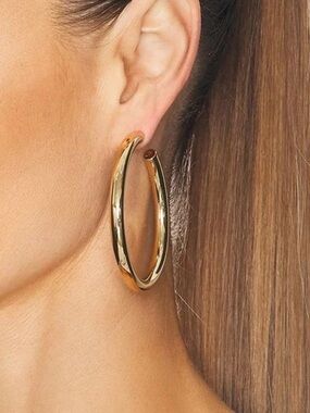 NEW The M Jewelers NY Gold Hoop Earrings